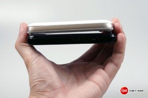 samsung-i7500-vs-htc-magic2