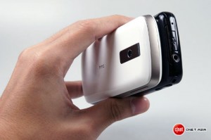 samsung-i7500-vs-htc-magic4