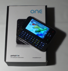 geeks-phone-one-unboxing5