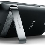 htc-thunderbolt-sexy-kickstand