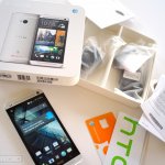 HTC One unboxed top down