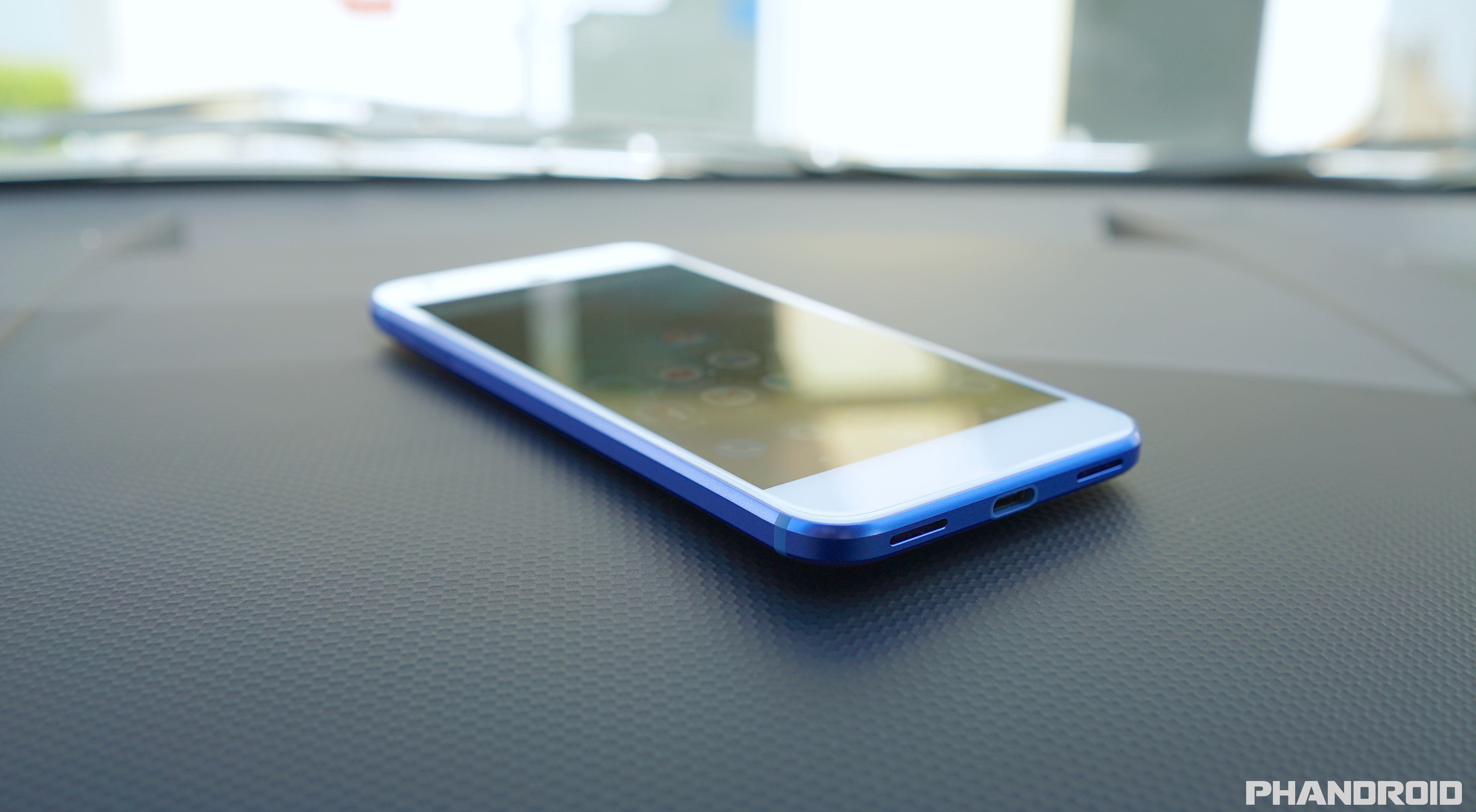 custom blue google pixel with black front looks amazing